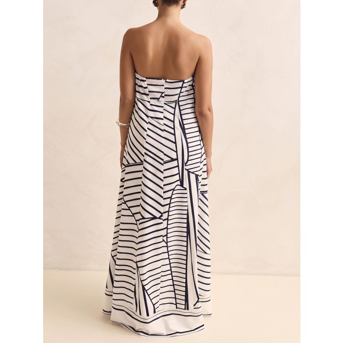 Flowy Border Strapless a Line Resort Strapless Maxi Dress